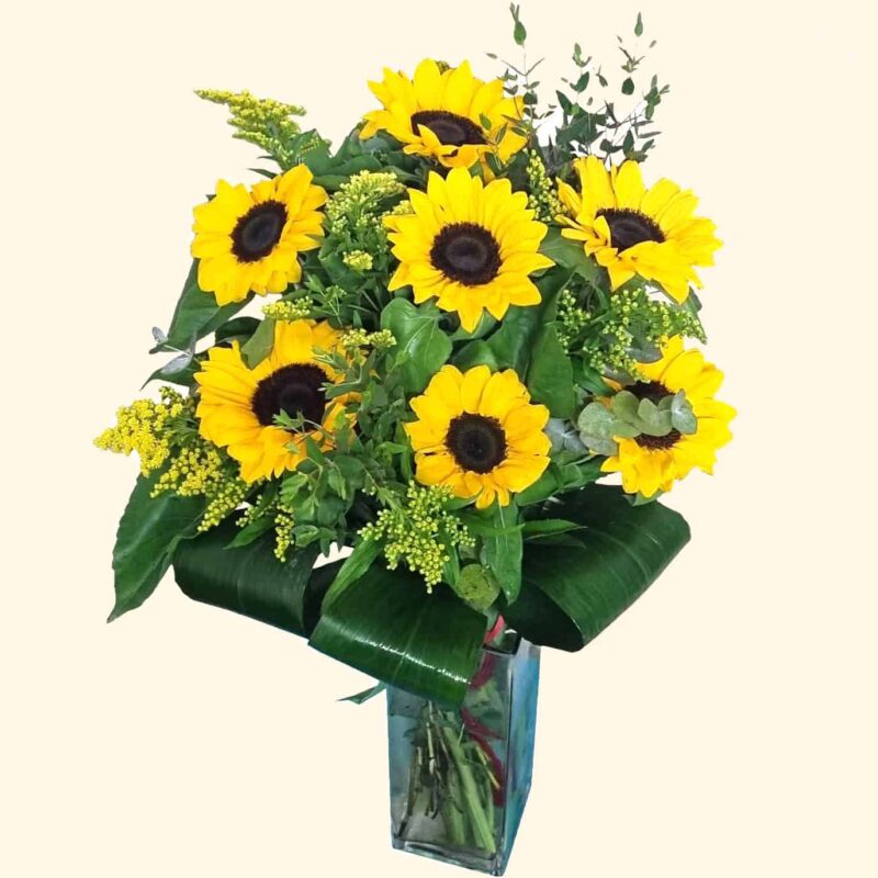 Bouquet di girasoli e solidago