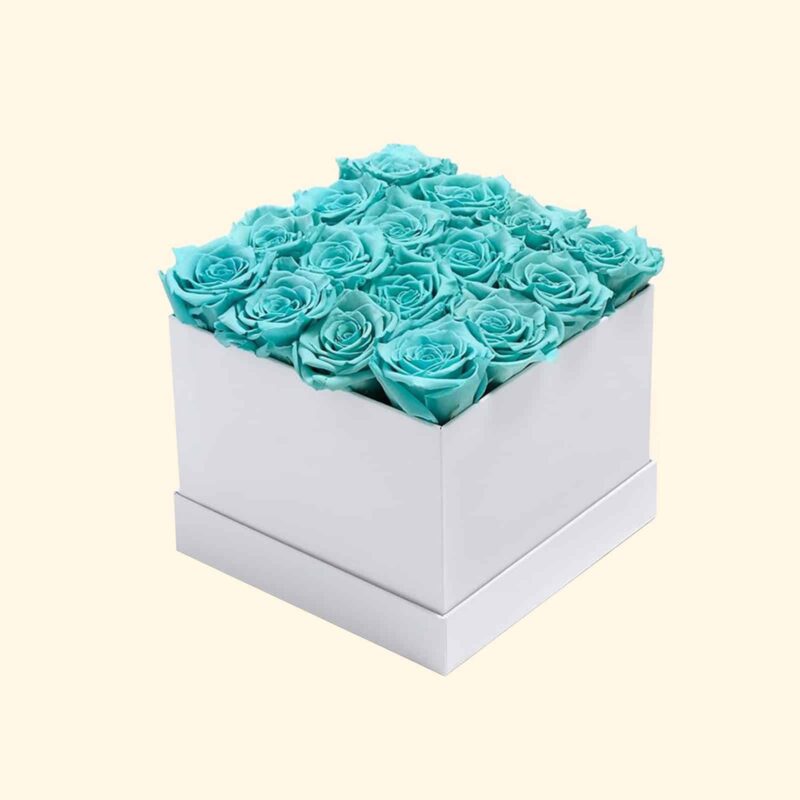 Flower Box in cappelliera quadrata con Rose stabilizzate di colore Tiffany