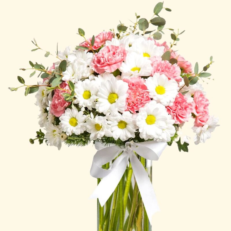 Flower delivery in Rome-Bouquet bianco e rosa di Margherite e Garofani. 