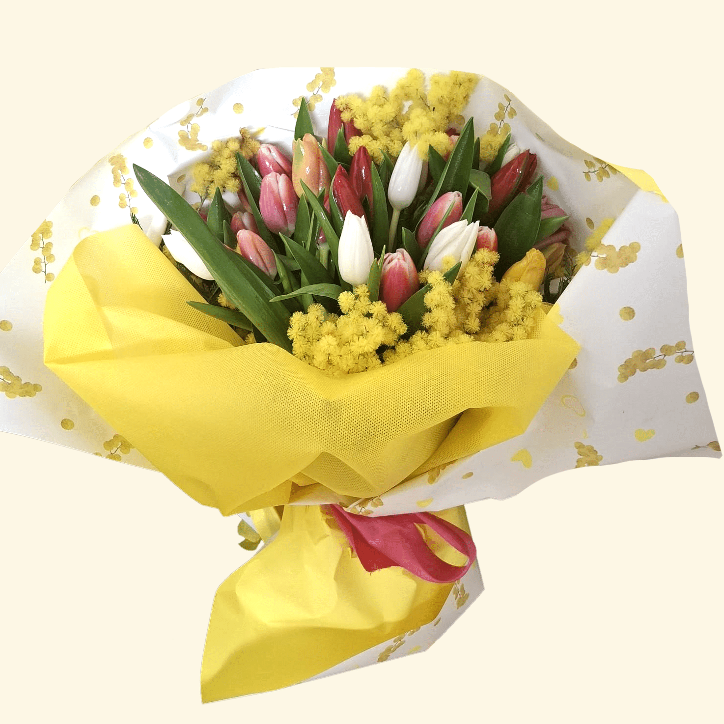 8 marzo Festa della Donna Bouquet di 20 Tulipani misti con mimosa