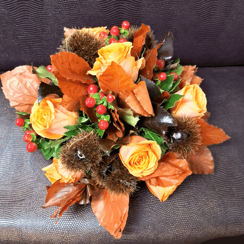 Centrotavola con Rose e Ricci consegna a domicilio a Roma